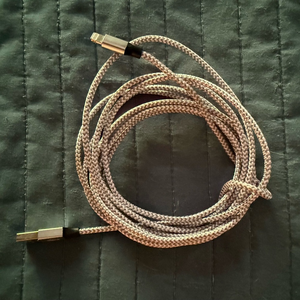8ft Braided USB Charging Cable - Silver 🩶